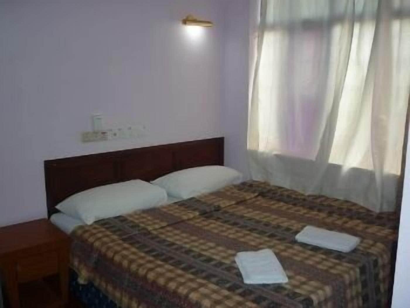 J &J Hotel Kota Kinabalu Zewnętrze zdjęcie