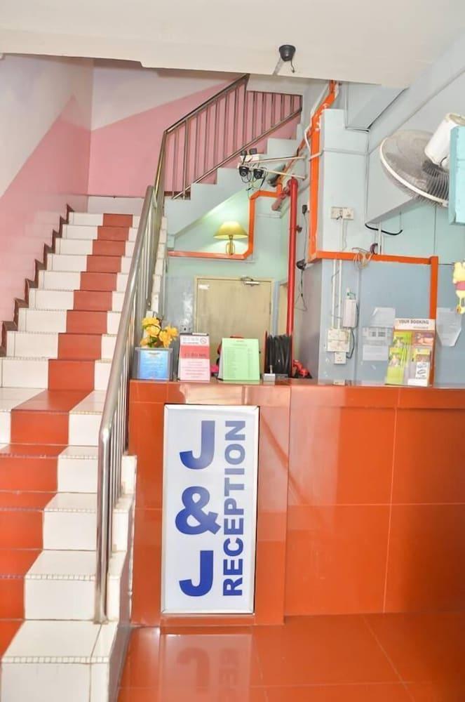 J &J Hotel Kota Kinabalu Zewnętrze zdjęcie